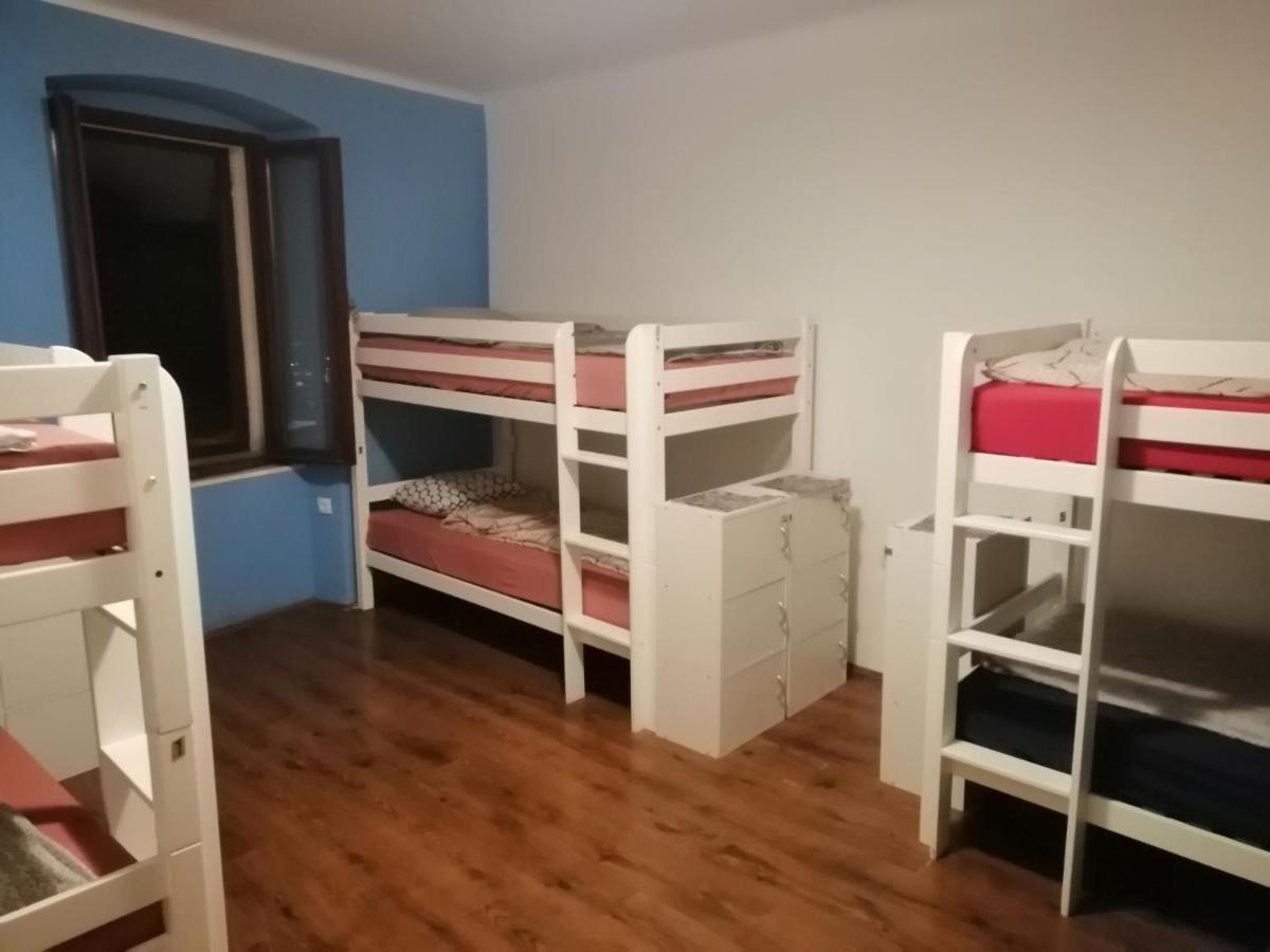 Hostel Kvarner- Private Rooms & Dorms Rijeka Luaran gambar