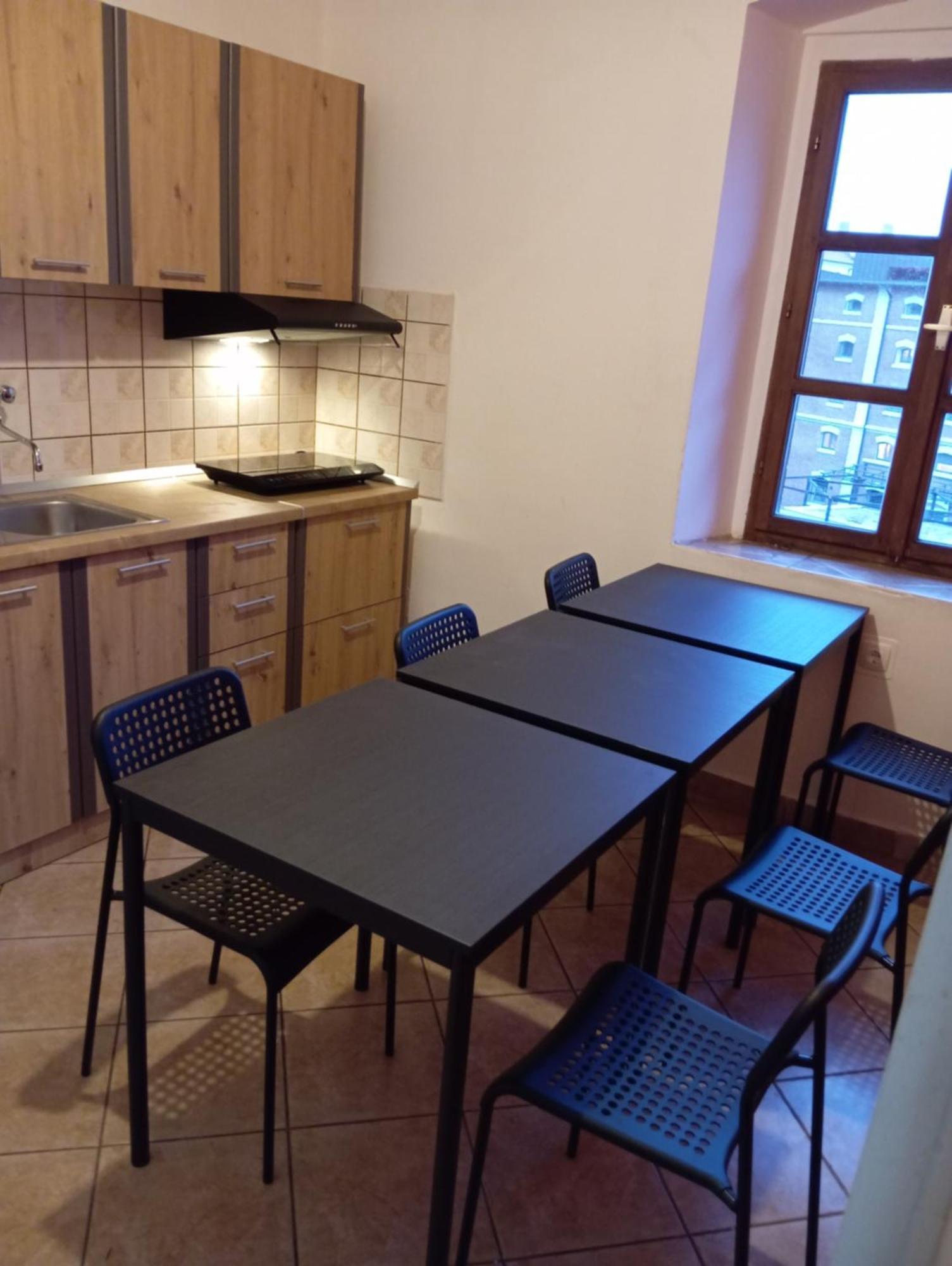Hostel Kvarner- Private Rooms & Dorms Rijeka Luaran gambar