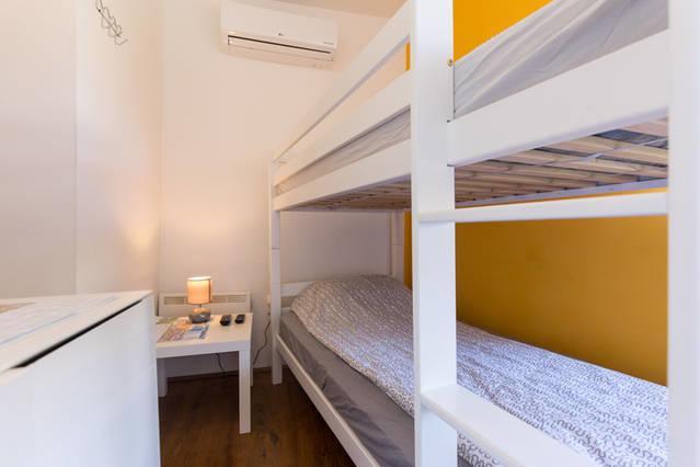 Hostel Kvarner- Private Rooms & Dorms Rijeka Luaran gambar